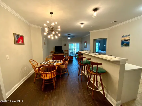 $2,000 | 100 Gateway Condos Drive, Unit 113, Surf City, NC 28445