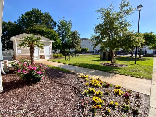 $2,000 | 100 Gateway Condos Drive, Unit 113, Surf City, NC 28445