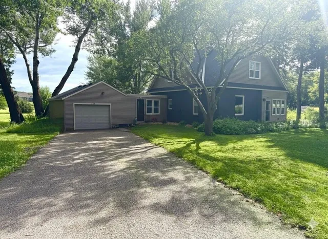 $334,900 | 309 Central Avenue West, St. Michael, MN 55376
