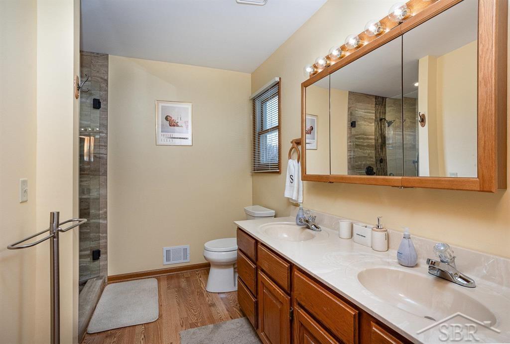 6658 McCarty Road Saginaw, MI 48603 - Photo 17 of 29 50164675-8efad84f-cff0-43a3-b9a2-165457bcb6e1.JPG
