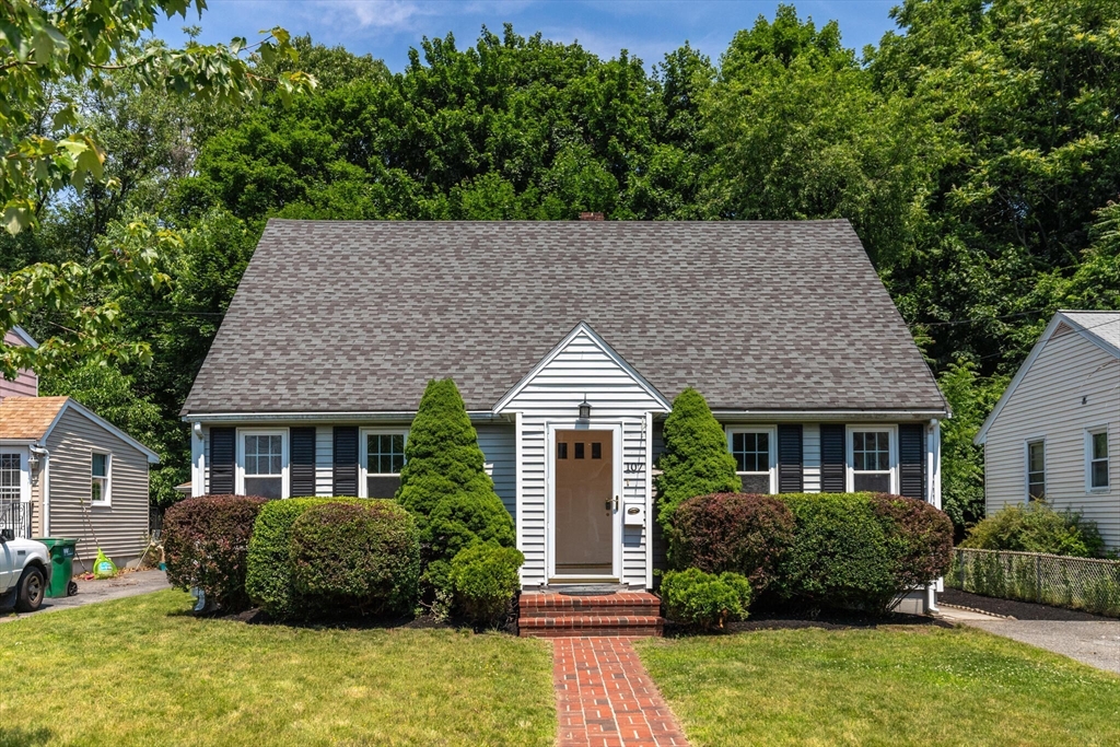 107 Roberts Road Medford, MA 02155 - Photo 1 of 28 Gallery Image 1