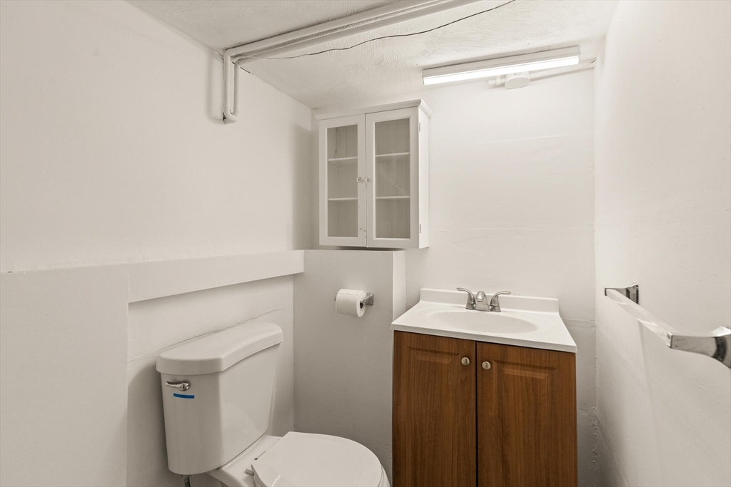 107 Roberts Road Medford, MA 02155 - Photo 21 of 28 Gallery Image 21
