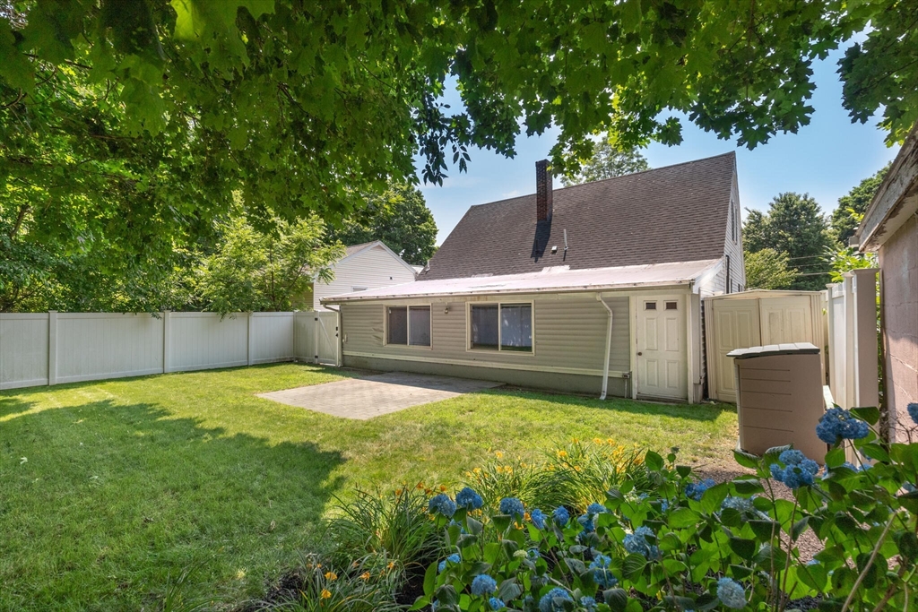 107 Roberts Road Medford, MA 02155 - Photo 23 of 28 Gallery Image 23