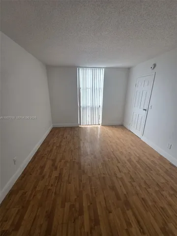 $2,000 | 13499 Biscayne Boulevard, Unit 709, North Miami, FL 33181