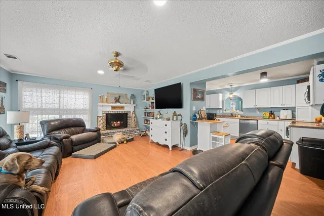 $269,900 | 1509 Oak Leaf Circle, Gautier, MS 39553