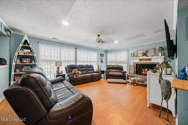 $269,900 | 1509 Oak Leaf Circle, Gautier, MS 39553