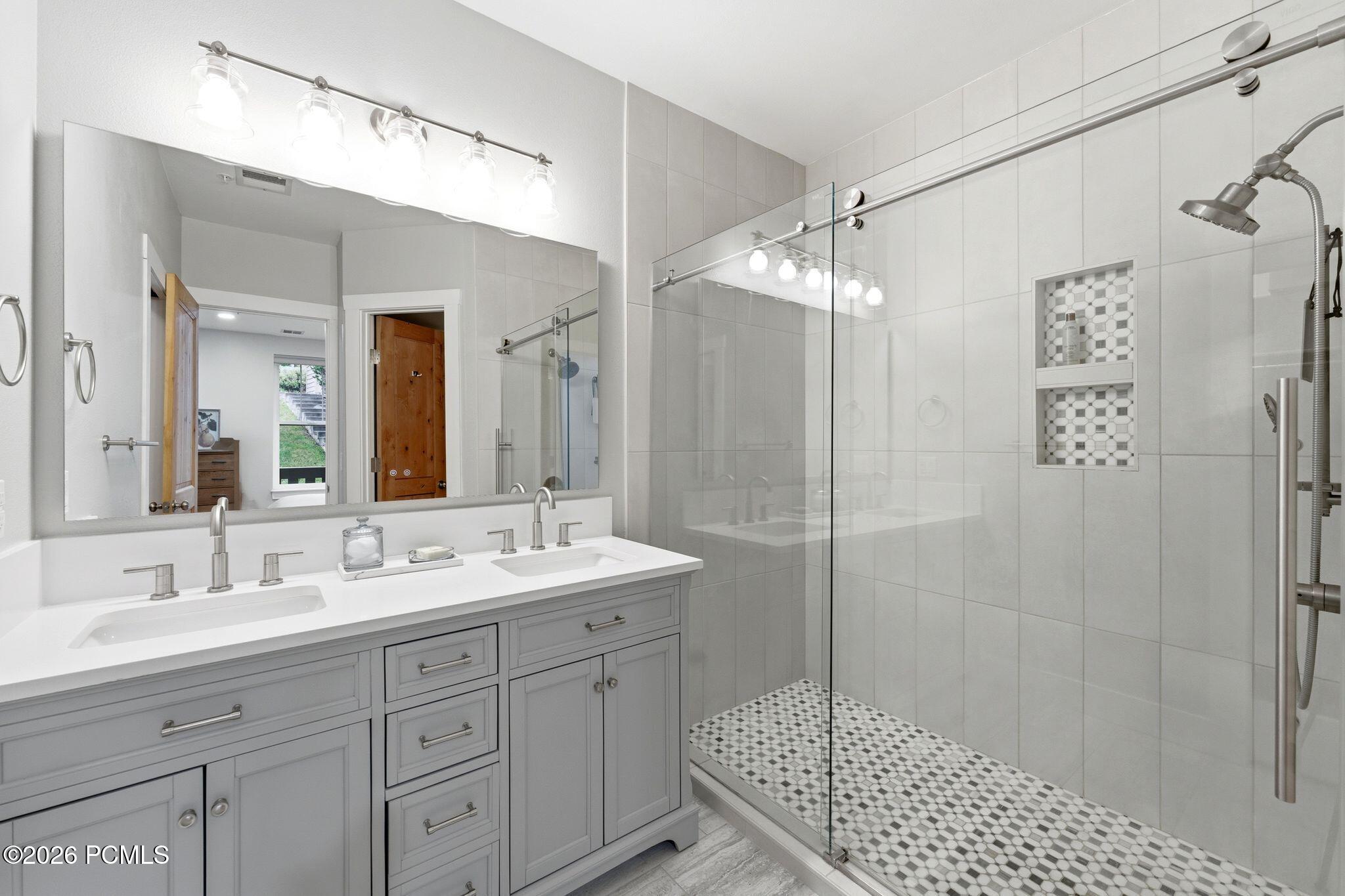 8350 Pointe Road, Unit I11 Park City, UT 84098 - Photo 14 of 21
