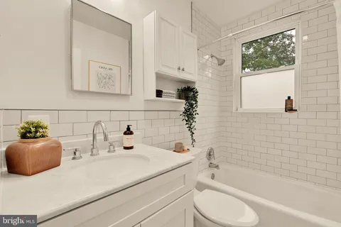 $335,000 | 4818 Chevy Chase Drive, Unit 303, Chevy Chase, MD 20815