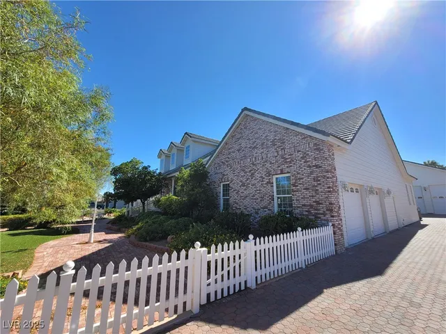 $5,500 | 5110 North Valadez Street, Las Vegas, NV 89149