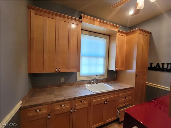 $3,500 | 5110 North Valadez Street, Las Vegas, NV 89149