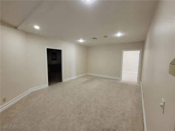 $3,500 | 5110 North Valadez Street, Las Vegas, NV 89149