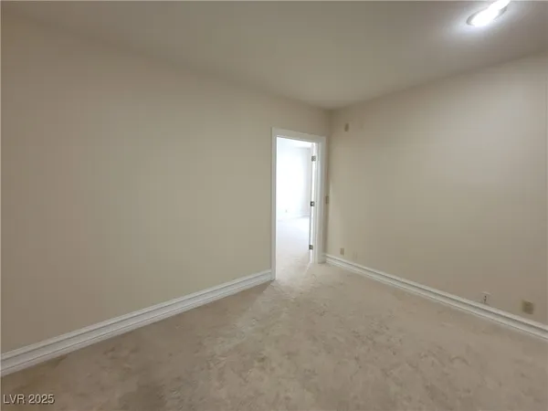 $3,500 | 5110 North Valadez Street, Las Vegas, NV 89149