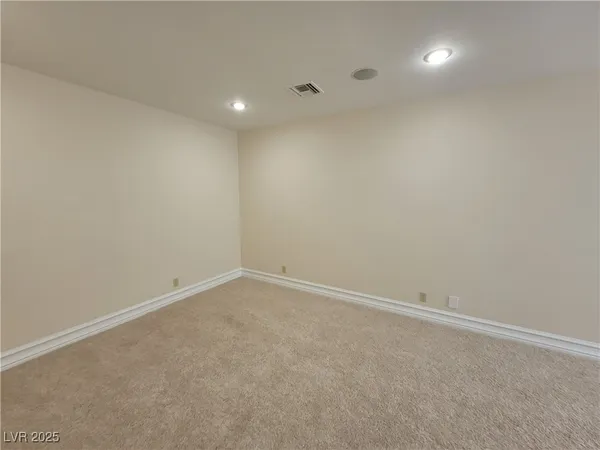 $3,500 | 5110 North Valadez Street, Las Vegas, NV 89149