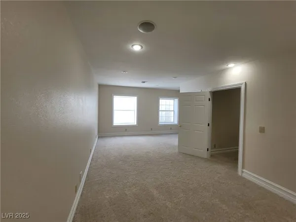 $3,500 | 5110 North Valadez Street, Las Vegas, NV 89149