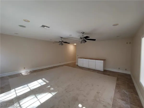 $3,500 | 5110 North Valadez Street, Las Vegas, NV 89149