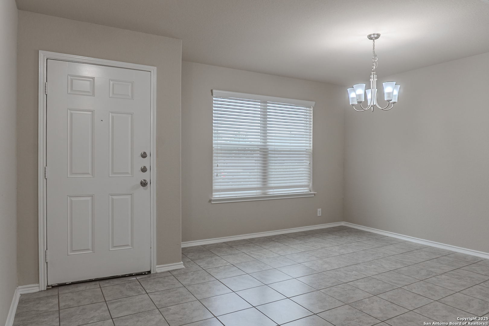 10129 Strasbourg Way Schertz, TX 78154 - Photo 6 of 24