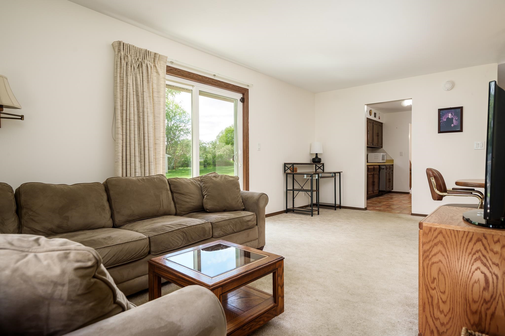 11891 Tresemer Road Roscoe, IL 61073 - Photo 14 of 39