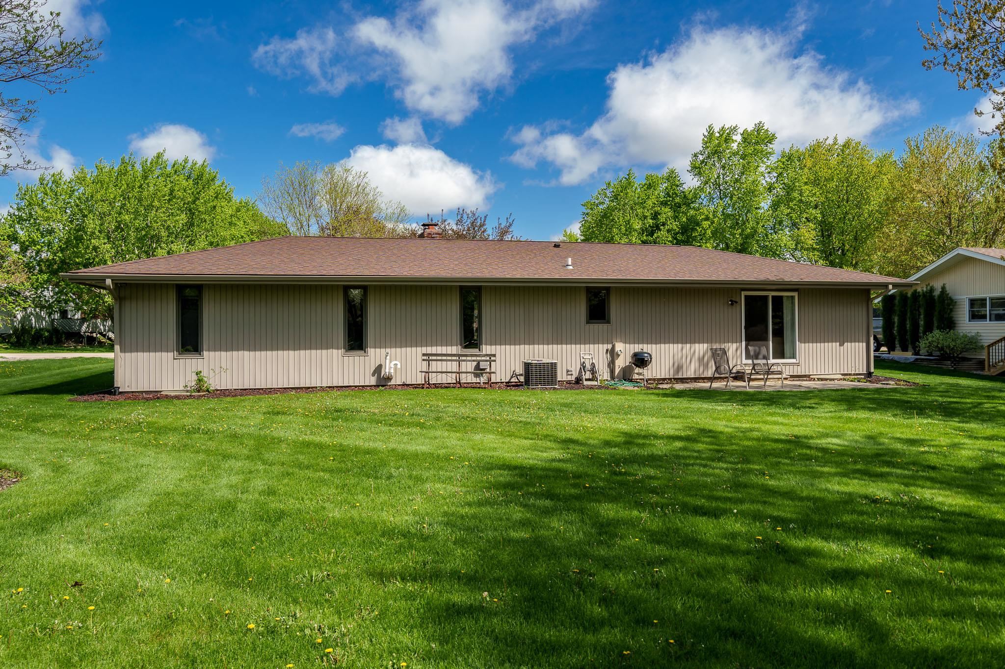 11891 Tresemer Road Roscoe, IL 61073 - Photo 36 of 39