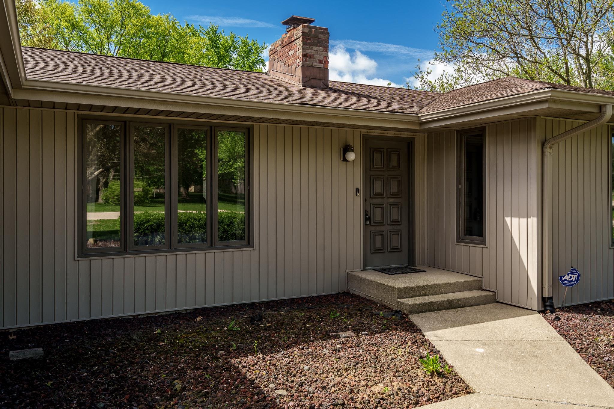 11891 Tresemer Road Roscoe, IL 61073 - Photo 4 of 39