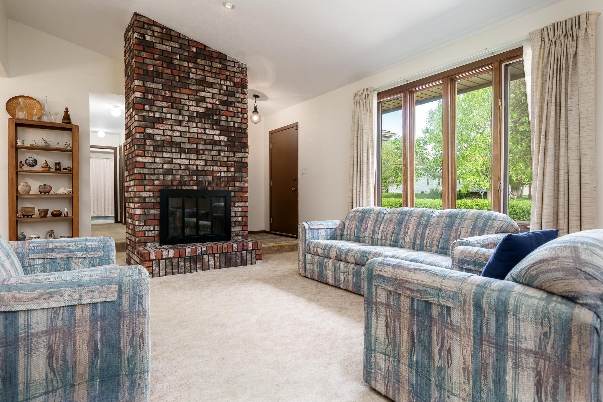11891 Tresemer Road Roscoe, IL 61073 - Photo 9 of 39