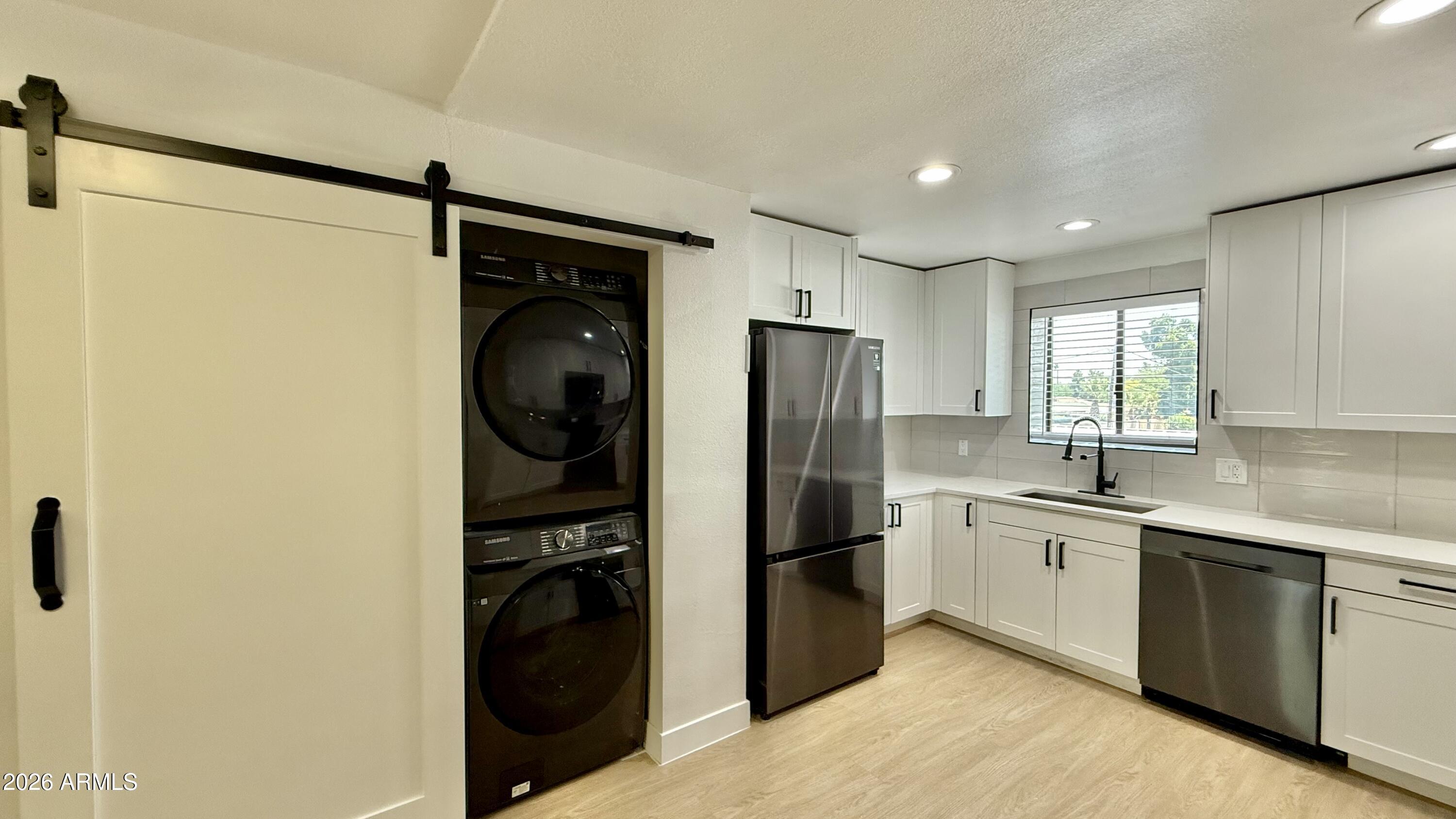 1840 West Thomas Road, Unit 16 Phoenix, AZ 85015 - Photo 3 of 15 img_8360