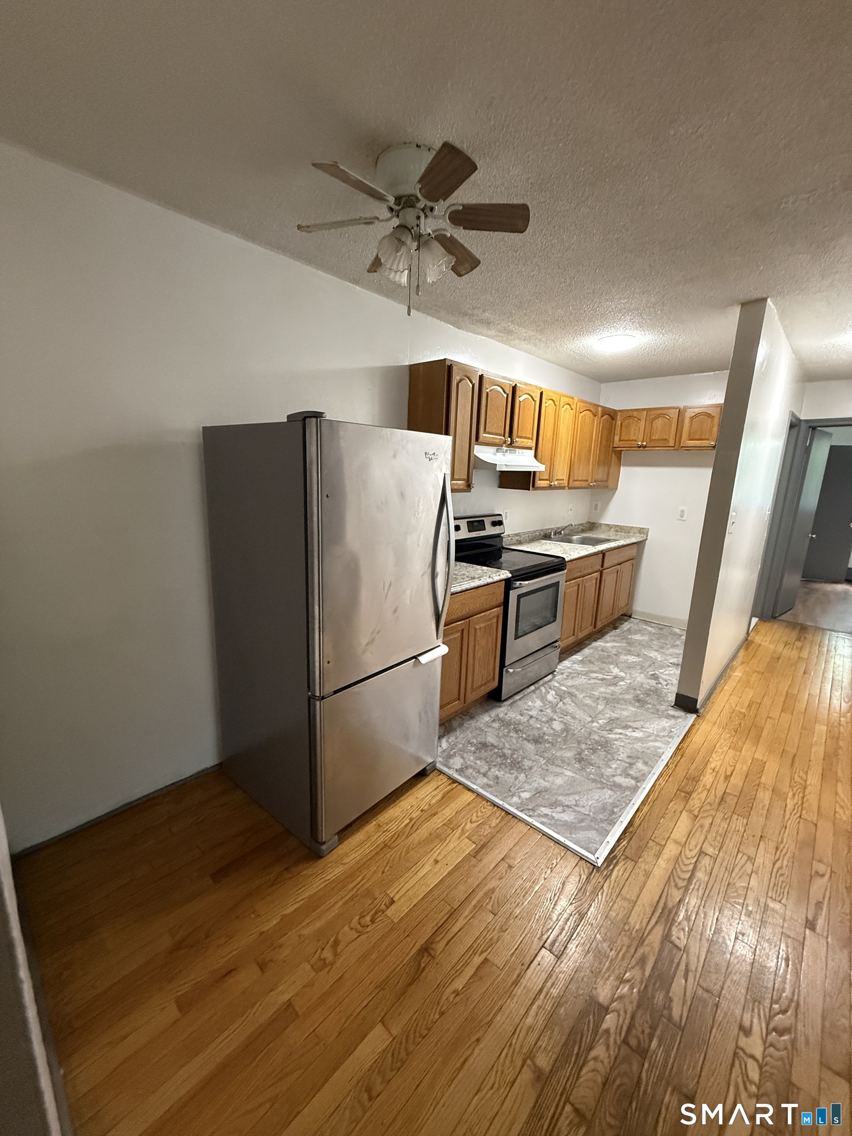 1029 Old Colony Road, Unit 23 Meriden, CT 06451 - Photo 4 of 9 Gallery Image 4