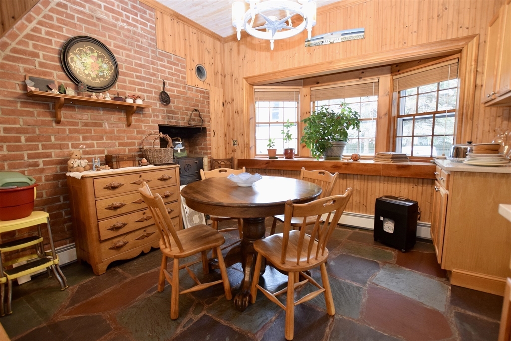 6 Barrows Street Middleboro, MA 02346 - Photo 17 of 41