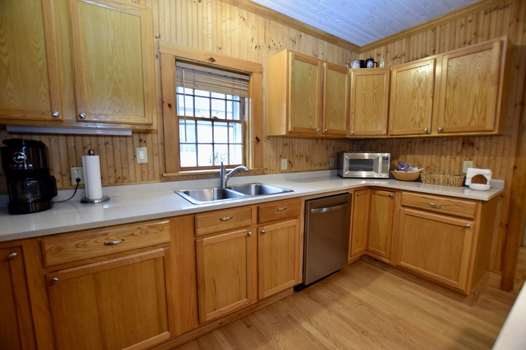 6 Barrows Street Middleboro, MA 02346 - Photo 18 of 41