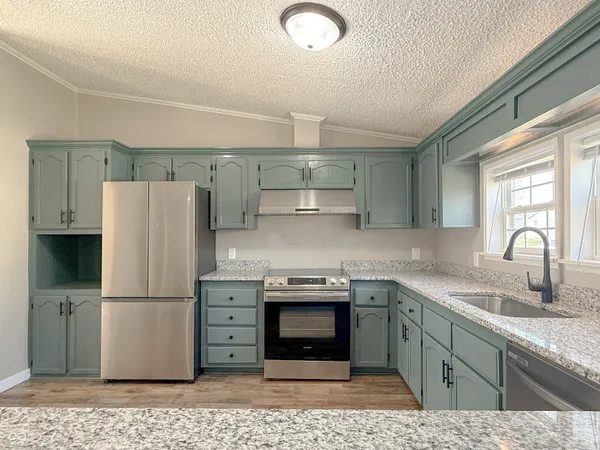 $200,000 | 747 Patterson Road, Columbus, IN 47203