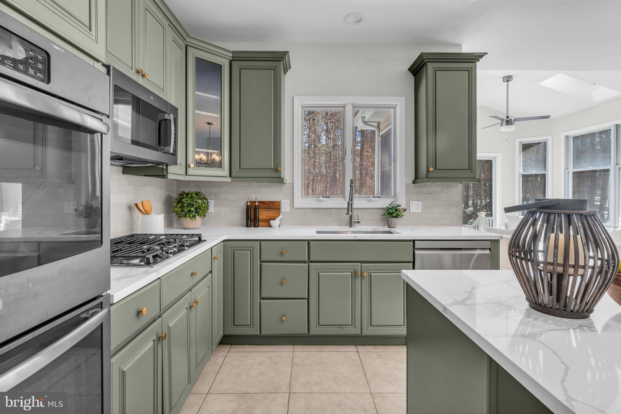 18 Vicari Way Tuckerton, NJ 08087 - Photo 14 of 48