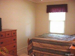 17615 Reed Street Melvindale, MI 48122 - Photo 6 of 9 BEDROOM #1 W/NEUTRAL DECOR