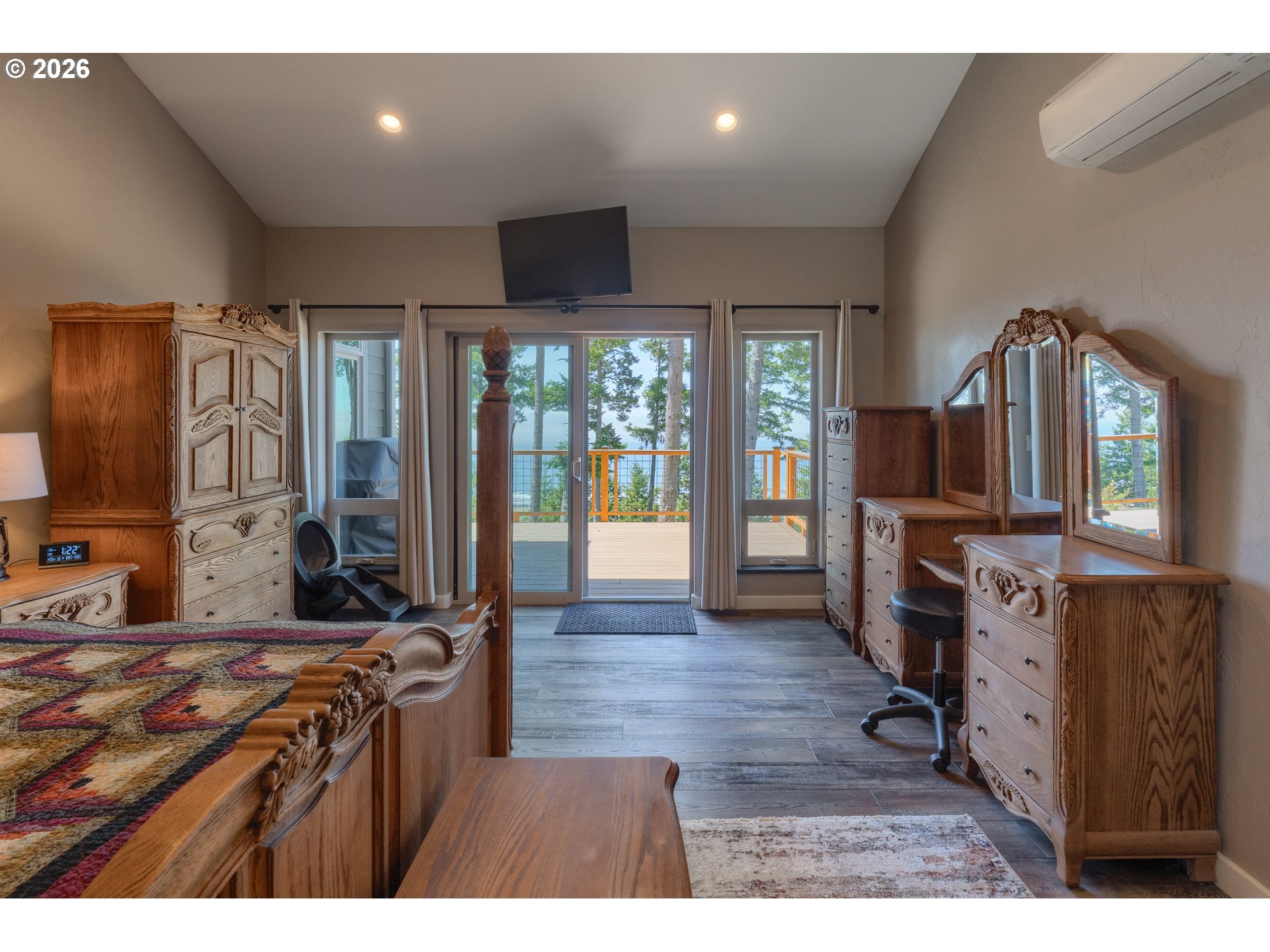 94840 Grizzly Mountain Road Gold Beach, OR 97444 - Photo 16 of 48
