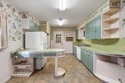 $1,100,000 | 2004 Griswold Lane, Austin, TX 78703