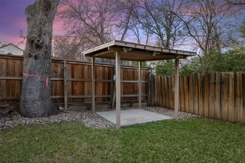 $999,950 | 2004 Griswold Lane, Austin, TX 78703