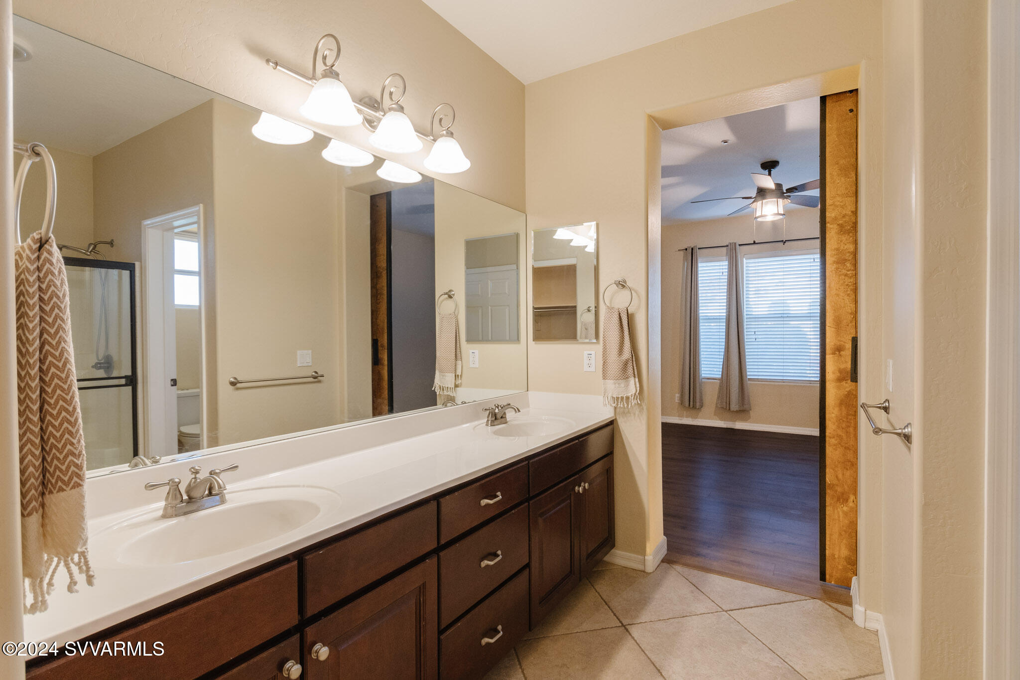 631 King Copper Road Clarkdale, AZ 86324 - Photo 23 of 46 primary bath