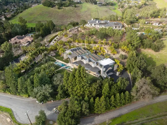 $25,000,000 | Undisclosed Address, Los Altos Hills, CA 94022