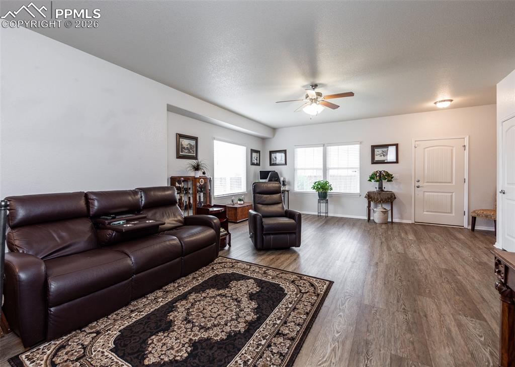 6351 Pilgrimage Road Colorado Springs, CO 80925 - Photo 4 of 24