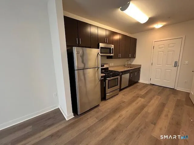 $2,202 | 110 A Towne Street, Unit 403, Stamford, CT 06902