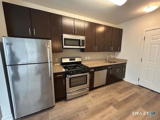 $2,202 | 110 A Towne Street, Unit 403, Stamford, CT 06902