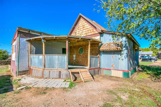$49,900 | 1303 North 7th Street, Ballinger, TX 76821