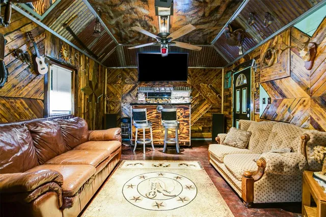 $49,900 | 1303 North 7th Street, Ballinger, TX 76821