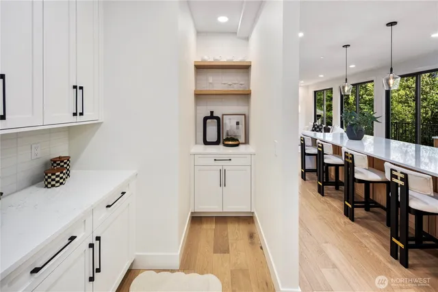 $1,988,888 | 19926 68th Avenue Northeast, Kenmore, WA 98028