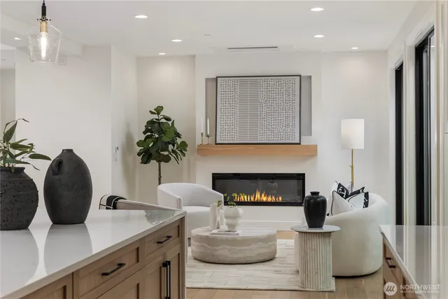 $1,988,888 | 19926 68th Avenue Northeast, Kenmore, WA 98028