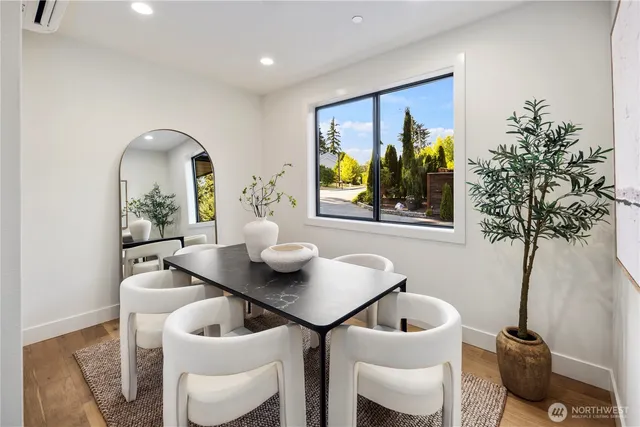 $1,988,888 | 19926 68th Avenue Northeast, Kenmore, WA 98028