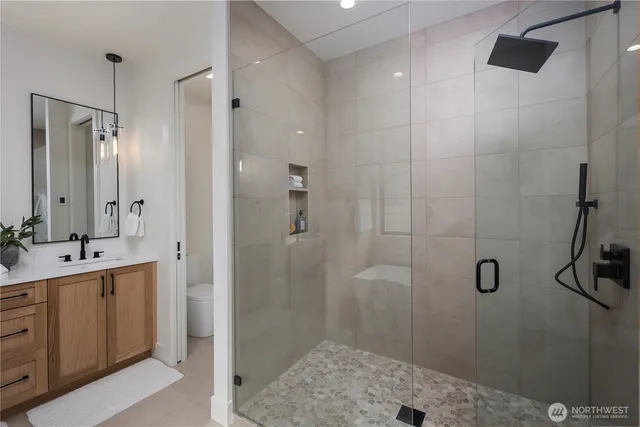 $1,988,888 | 19926 68th Avenue Northeast, Kenmore, WA 98028