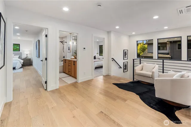 $1,988,888 | 19926 68th Avenue Northeast, Kenmore, WA 98028