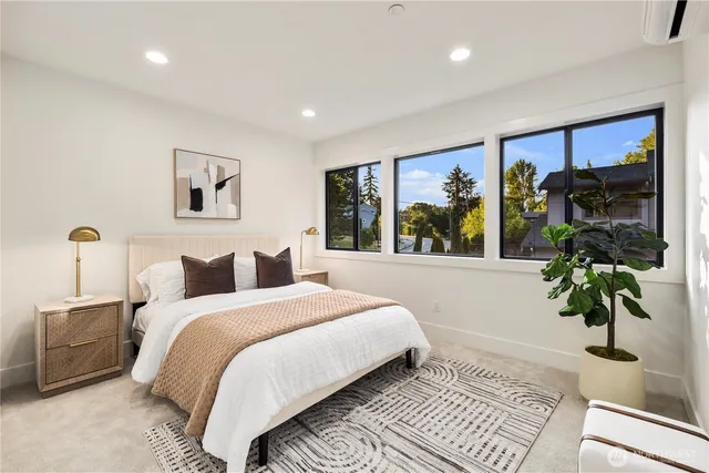 $1,988,888 | 19926 68th Avenue Northeast, Kenmore, WA 98028