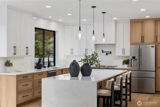 $1,988,888 | 19926 68th Avenue Northeast, Kenmore, WA 98028