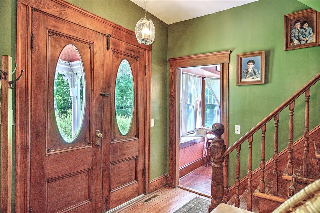 540 Greenville Road North Smithfield, RI 02896 - Photo 4 of 50