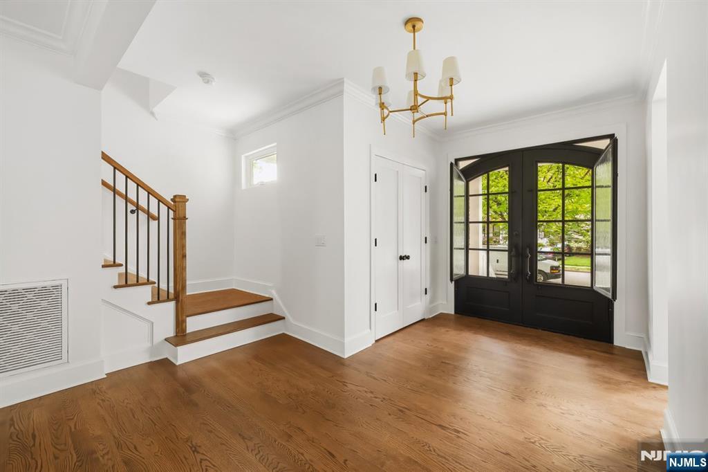 120 Hope Street Ridgewood, NJ 07450 - Photo 2 of 36